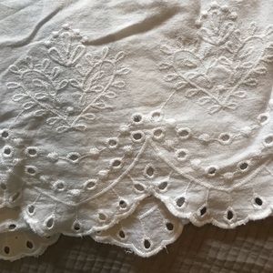 Loose-fitted White Shorts